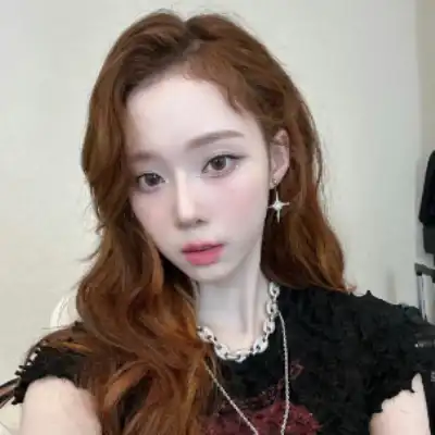 仰映容